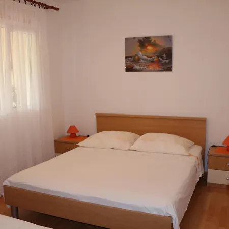 With Parking Space Basina, Hvar - 12420 Apartment
